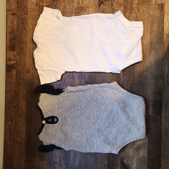 Set of Wolverines / Made in Michigan onesies - Picture 4 of 7